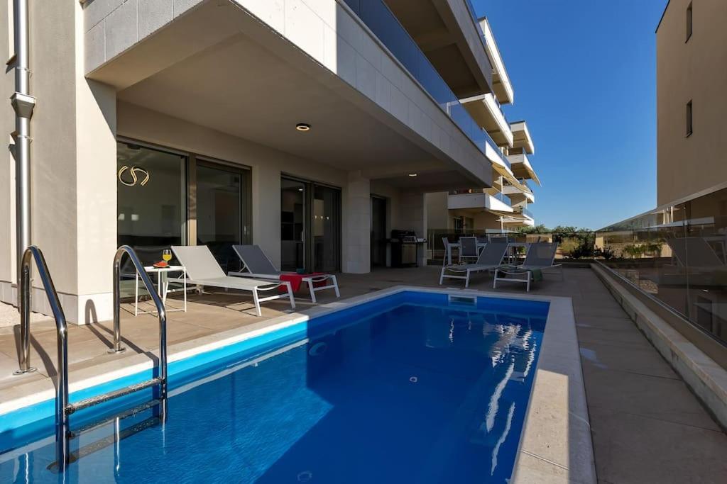 Apartman Delux With Private Pool - Makarska Exklusiv Тучепи Экстерьер фото